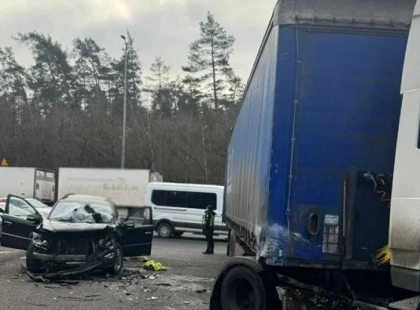 У Києві внаслідок ДТП загинув підліток, ще четверо людей госпіталізовані