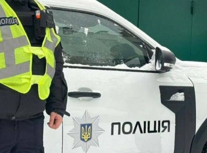 Коли рахувалися хвилини: патрульні допомогли майбутній мамі в Києві