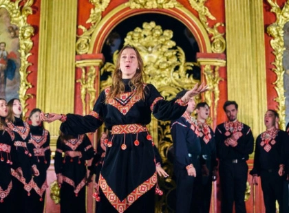 Світло коляди в серці столиці: в Андріївській церкві Києва прозвучали духовні піснеспіви