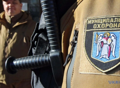 Нічний дебош у київській лікарні: п’яних пацієнтів заспокоювали муніципали