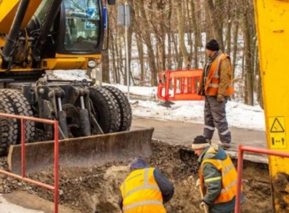Березняки й Русанівка знову з теплом: у Києві ліквідували серйозне пошкодження мережі
