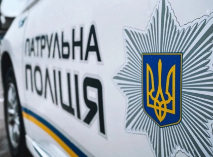 Встигли за лічені хвилини: у Києві патрульні крізь затори супроводили породіллю до лікарні
