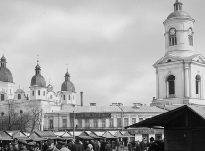 Під шаром асфальту: Чому на Подолі вдруге нищать Богоявленський собор та де могила Сагайдачного?