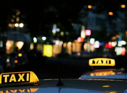 Запізнілий потяг і тривога: пасажири в Києві змушені були їхати на таксі за 2–3 тис. грн