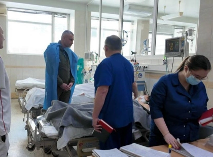 Кличко відвідав поранених після обстрілу та перевірив резервне живлення в опорній лікарні