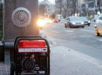 Екстрені відключення у столиці: де в Києві немає світла