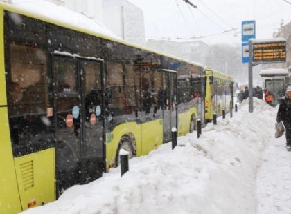 На лівому березі Києва електротранспорт і завтра замінюватимуть автобуси — КМДА