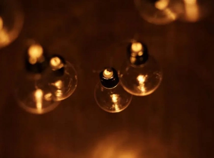 У Києві частину районів перевели на погодинні графіки, інші — на аварійні відключення