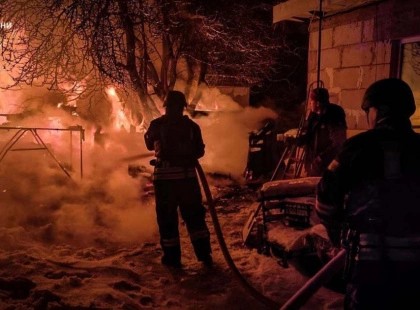 Після нічної атаки на Київщину рятувальники гасили пожежі в трьох районах