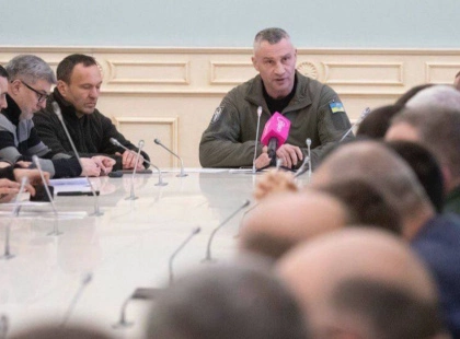 Пункти обігріву на ніч та гарячі обіди: Кличко розповів про нові заходи підтримки киян