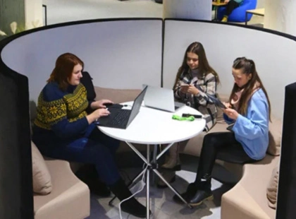 Коворкінг під час відключень: «Епіцентр» відкрив «Незламний хаб» у Києві