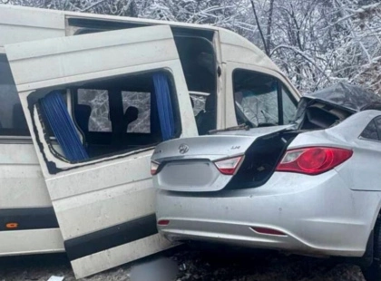 На Київщині масштабна ДТП з маршруткою: двоє загиблих, семеро поранених