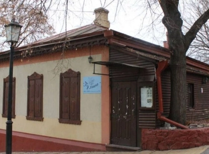 Жодної забудови і демонтажу: у КМДА пояснили, що відбувається з будинком на Андріївському узвозі