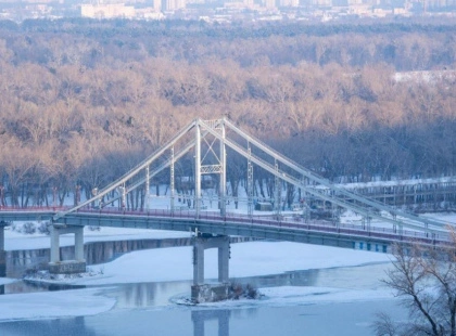 Жовтий рівень небезпеки: 30 січня Київ і область накриють мороз та слизькі дороги