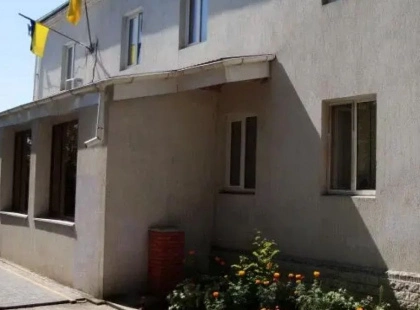 Генератори для мерії, темрява для лікарні: у Василькові спалахнув скандал під час блекаутів