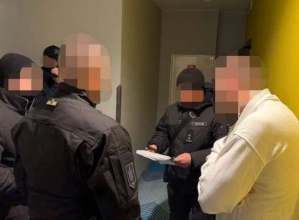 Катування заради «контенту»: на Київщині затримали начальника ТЦК, який знімав побиття чоловіків на камеру