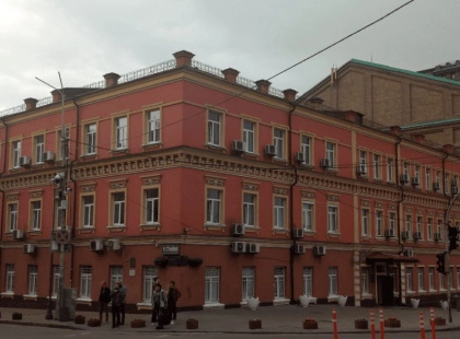 1,3 мільйона за чистоту: Держаудитслужба шукає клінінгову компанію для будівель на Подолі