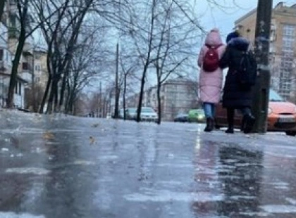 Київ під кригою: хто відповідає за ожеледицю та снігову небезпеку