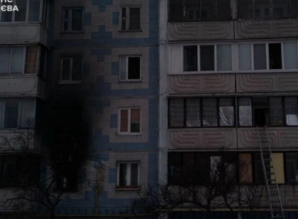 Пожежа на Троєщині: у дев’ятиповерхівці врятували сімох мешканців, серед них діти