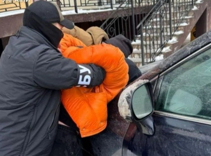 10 тисяч доларів за «діагноз»: у Києві викрили схему фіктивного лікування для ухилянтів