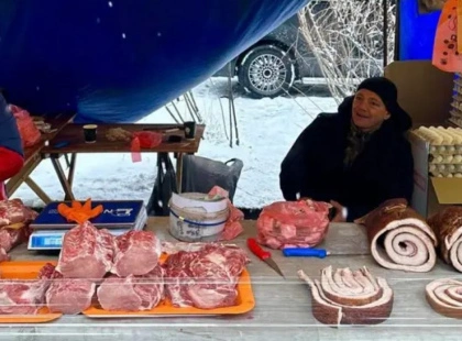 Продовольчі ярмарки у Києві: шість районів відкрили торгівлю свіжими продуктами