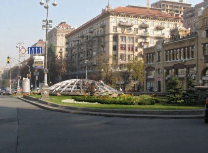 Бесарабку знову хочуть віддати машинам: у КМДА заговорили про ліквідацію пішохідної зони