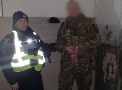 Замах на вбивство у Києві: військовослужбовець поранив чоловіка та жінку