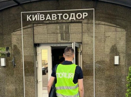 У «Київавтодорі» знову обшуки: слідчі перевіряють закупівлі для зимового утримання доріг