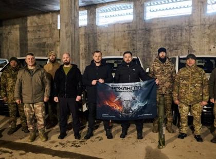 Київщина передала фронту шість пікапів: підрозділ «Архангел» посилює мобільність
