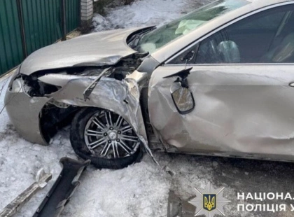 Лобове зіткнення на Київщині: у Кременищі госпіталізували водія Daewoo
