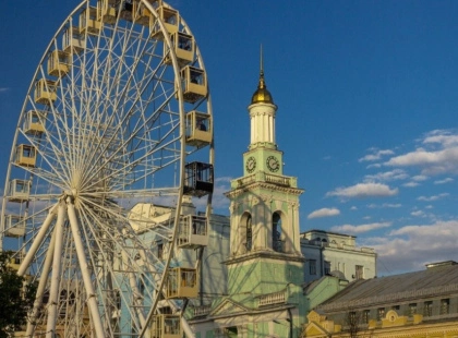 Арешт знято: Колесо огляду на Подолі відновлює роботу попри аварійний стан