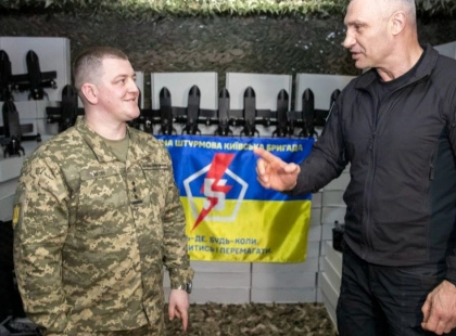 Кличко передав захисникам від громади Києва ще 1300 безпілотників різних типів