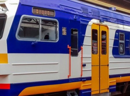 У Києві призупинили рух кільцевої електрички: потяги затримуються