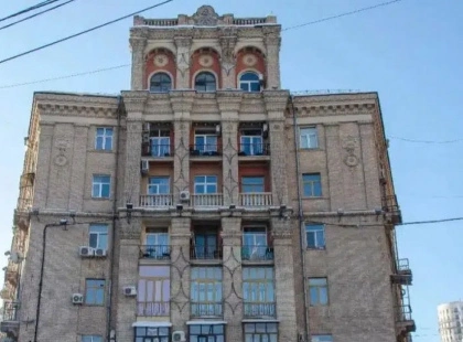 Архітектура повоєнного Києва: КМДА готує новий статус для історичної будівлі на Грінченка, 2