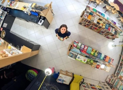 Фінал десятирічної історії: чому легендарна книгарня «Моя книжкова полиця» на Театральній зачиняється назавжди
