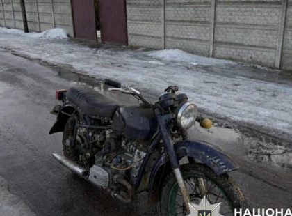 На Бучанщині п’яний молодик викрав мотоцикл у сусідки — йому загрожує до 5 років