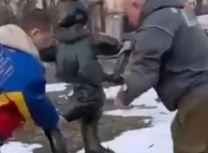 У Києві демонтували фігуру Буратіно біля дитсадка на Академмістечку