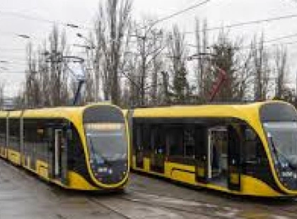 На лівому березі Києва запустили три нові трамваї: вони курсуватимуть на популярному маршруті