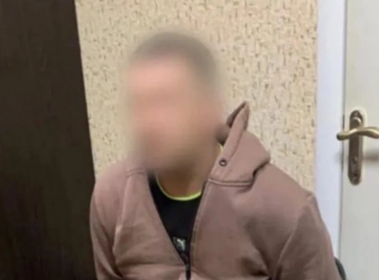 У Василькові чоловік розбив зупинку і отримав три адмінпротоколи