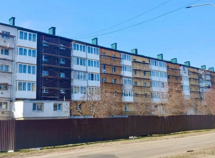Під Києвом відновлюють зруйнований будинок: як відбудова в Макарові змінює життя мешканців