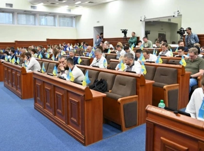 Київрада зібралась: понад 200 питань, земля і гроші на недобудови