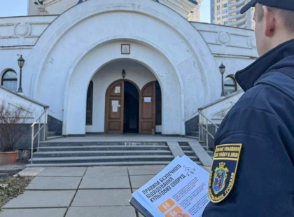 Великдень у Києві: як перевіряють храми і про що просять вірян