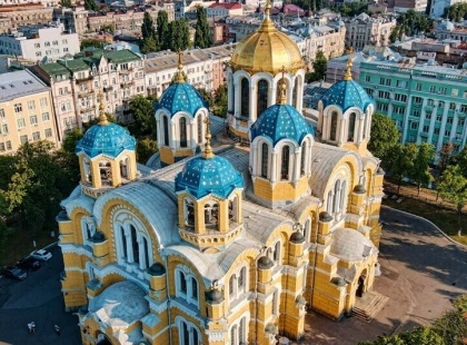 Храми в центрі конфлікту: що відбувається довкола святинь Києва