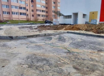 Повернення до нормального життя: у Бузовій реконструюють будинок, зруйнований російськими обстрілами