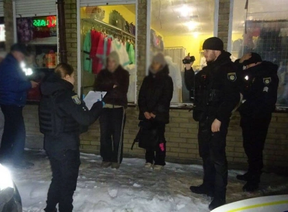 У Києві судитимуть молоду пару наркодилерів із понад 1 500 згортків та кілограмом наркотиків