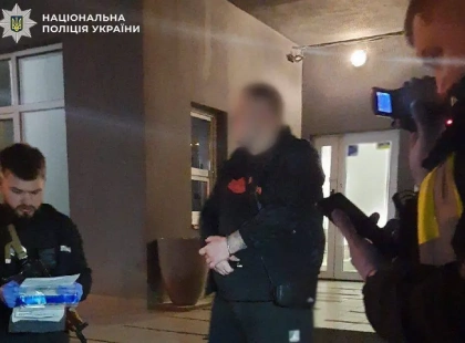 Нічна стрілянина у Дарниці: поліція затримала чоловіка з гумовою зброєю
