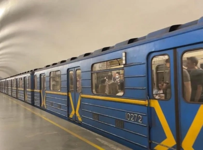Київський метрополітен пояснив правила перевезення саджанців: коли потрібно доплачувати