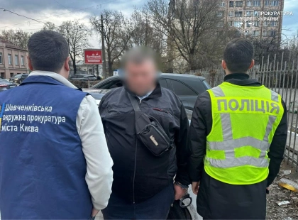 У Києві викрили дві схеми фіктивного працевлаштування для отримання «броні» від мобілізації