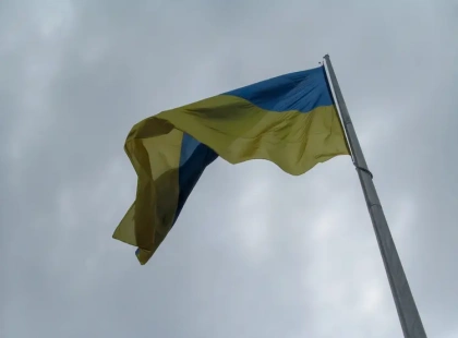 У Києві приспустили головний прапор на Печерських пагорбах: причина рішення