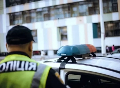 У ТРЦ Києва бійка з пістолетом і ножем завершилась пораненням: деталі інциденту